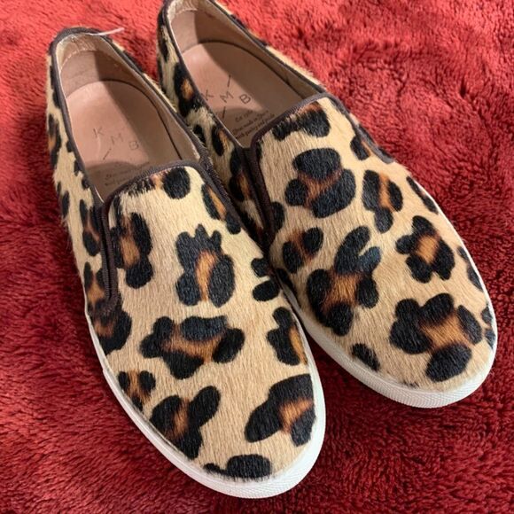 Leopard pony hair slip ons. - Picture 6 of 6